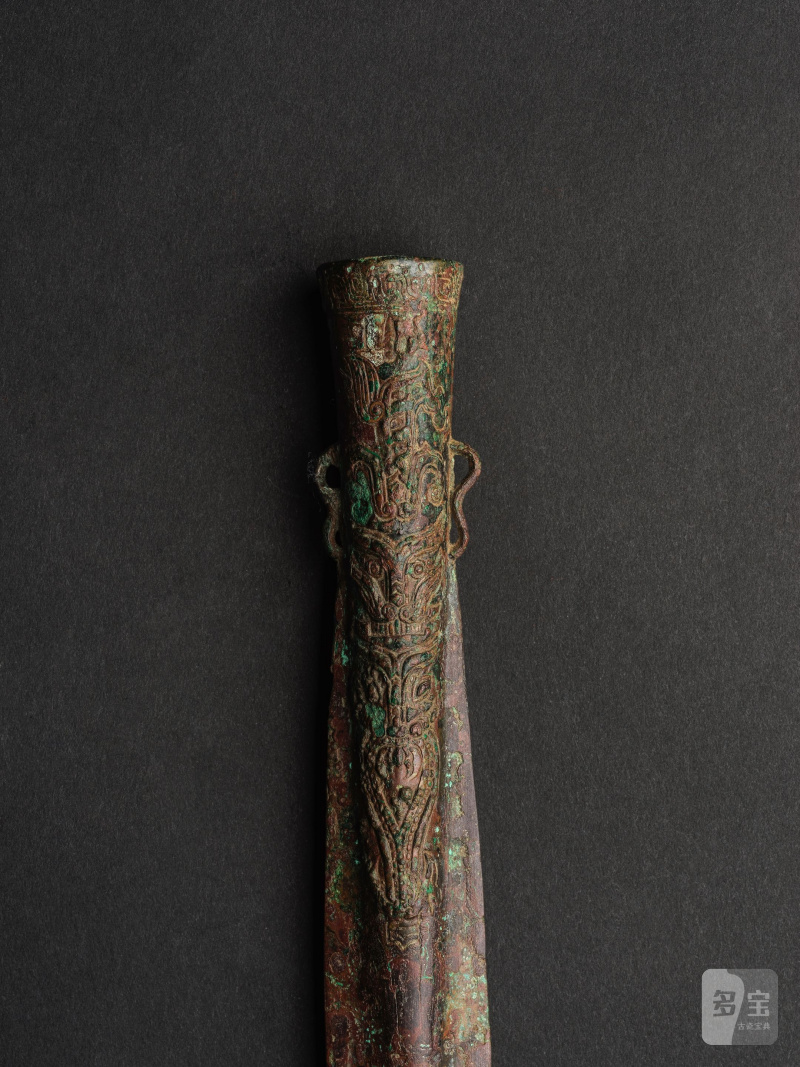 東周 青銅虎蟬紋矛頭 或為四川地區 | RARE LAME EN BRONZE, MAO - 图10